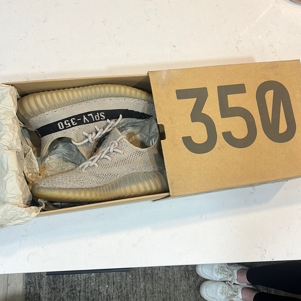 Yeezy 350 slate in good condition